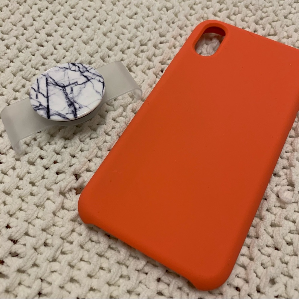 iPhone Xs Case and fitting PopSocket Slider